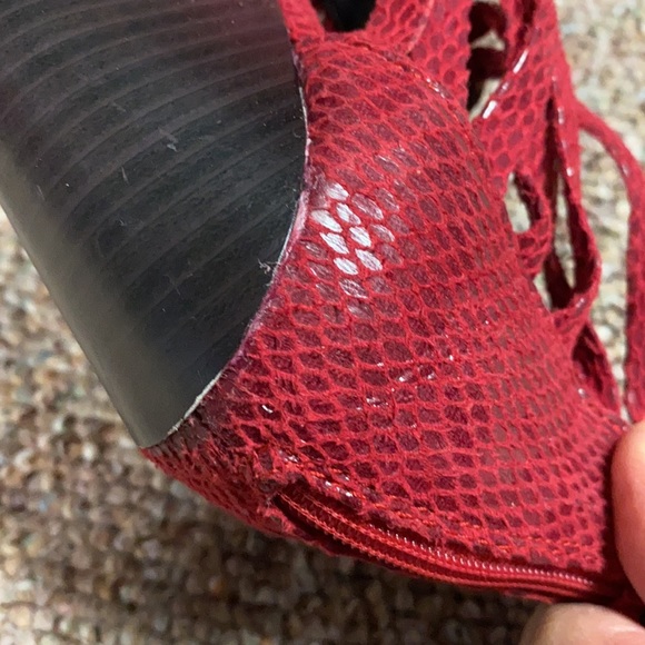 Qupid red snakeskin open toe heels. 7.5 4” heels - Picture 7 of 9